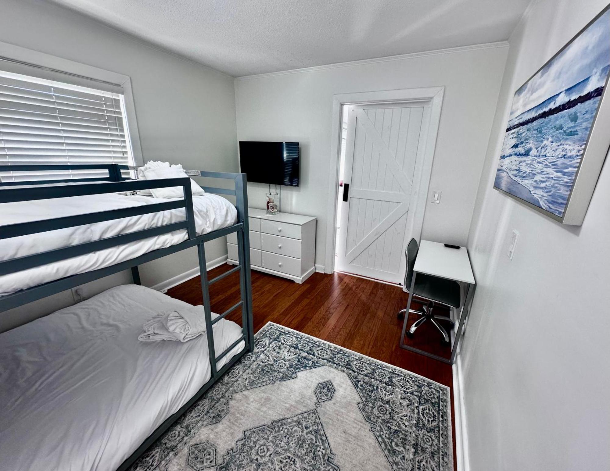 Pack Your Bags And Leave Tonight! Wilmington Exterior photo